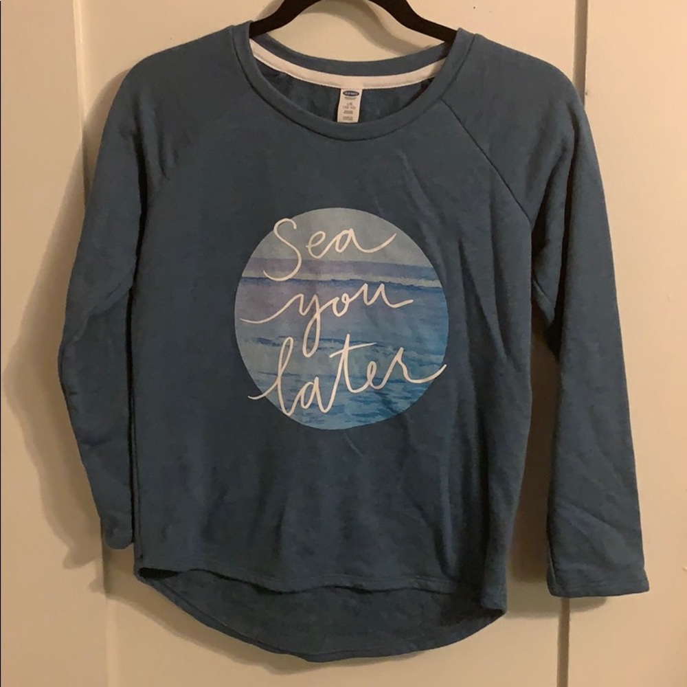 Raglan style beach crew neck sweatshirt